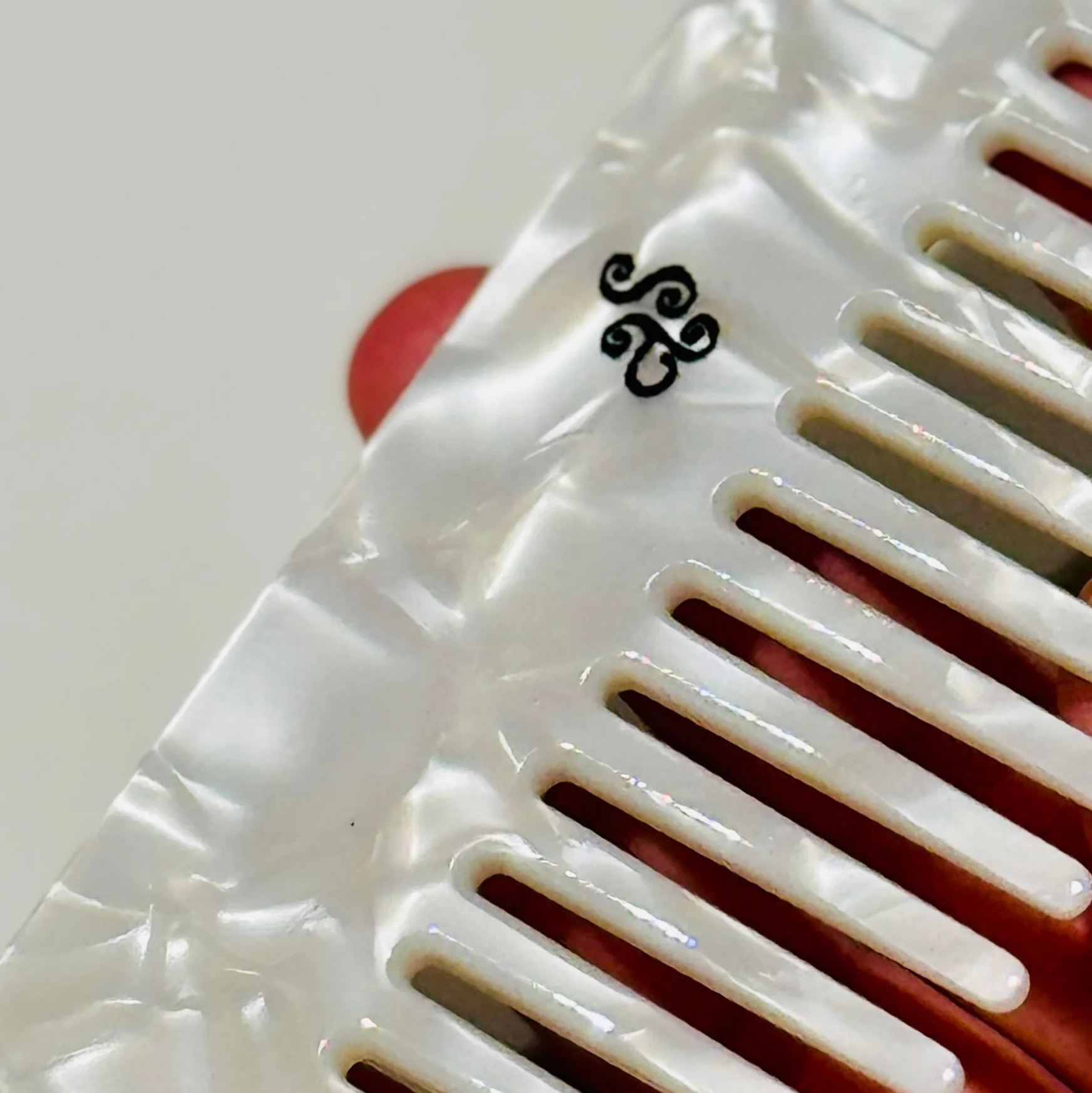 Cellulose Acetate Comb - Image 5